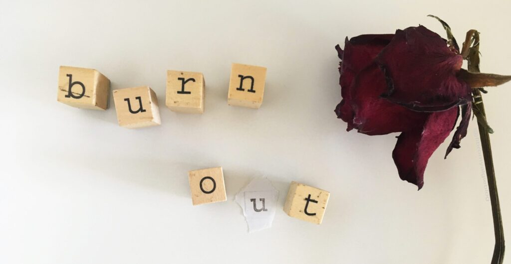 Burn-out-roos-fibromyalgieblog-cvr